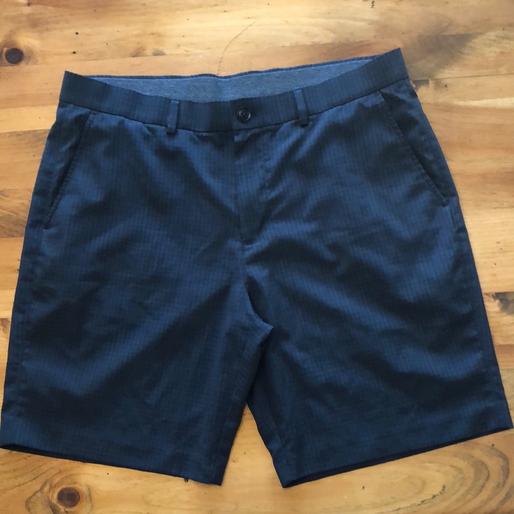 Saks Fifth Avenue men’s shorts size 34
